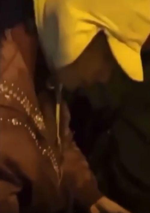 晚间娱乐爆料视频,揭秘明星幕后故事，精彩瞬间尽收眼底  第1张