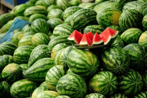 大城网红吃瓜事件真相是真的吗,真相揭秘，还原事件始末  第1张